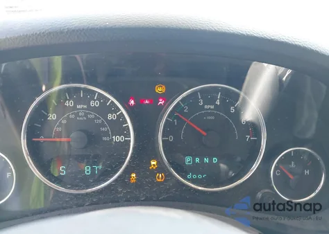 2015 Jeep Wrangler Unlimited Sport z USA, uszkodzony, nr VIN 1C4BJWDG7FL543157